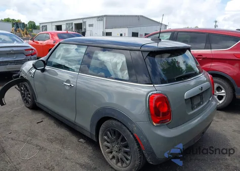 2015 Mini Hardtop Cooper из США, поврежденный, VIN WMWXM5C53FT973269
